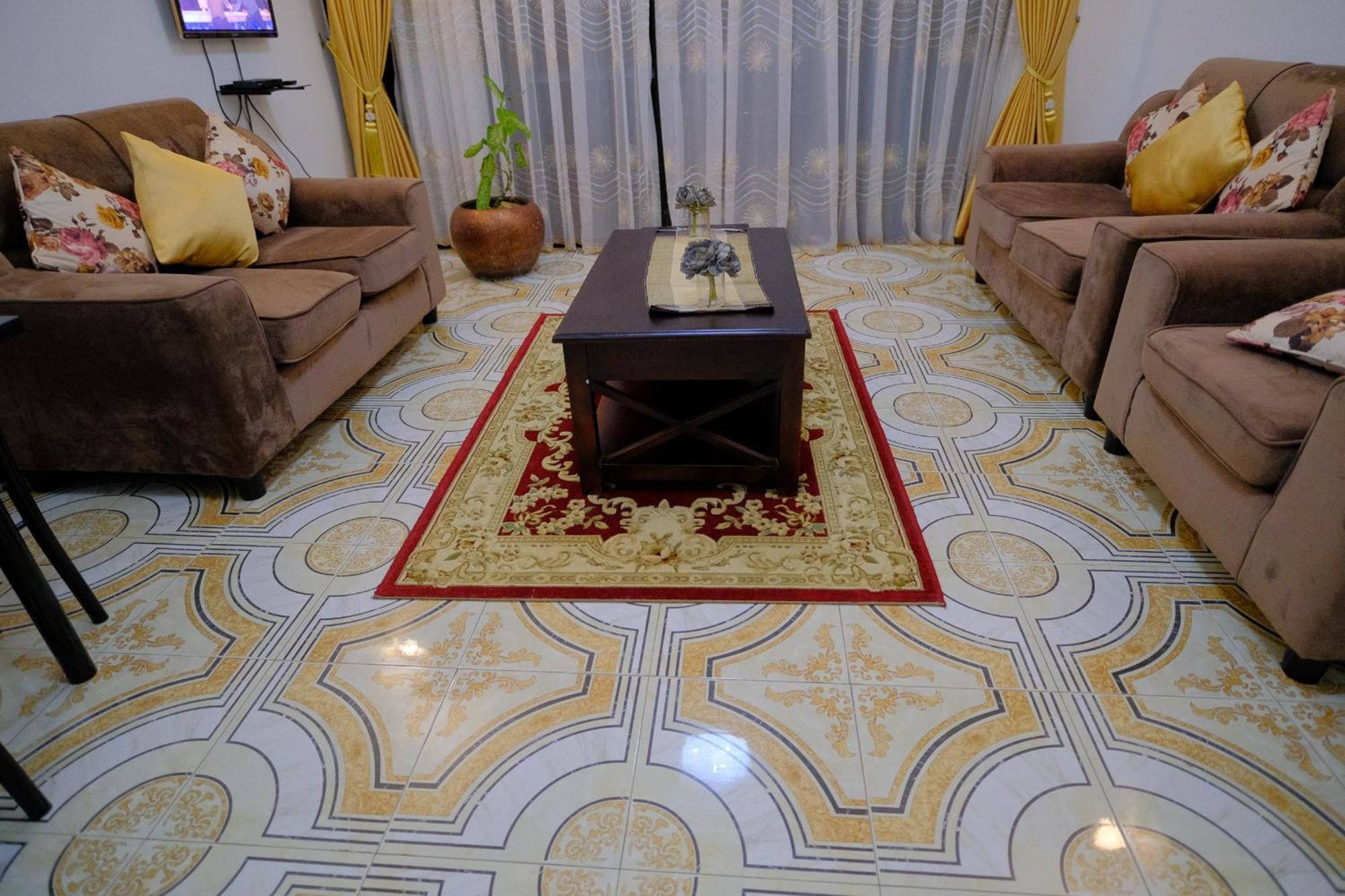 Crystal Apartments Entebbe Uganda Next To Un Base Bagian luar foto